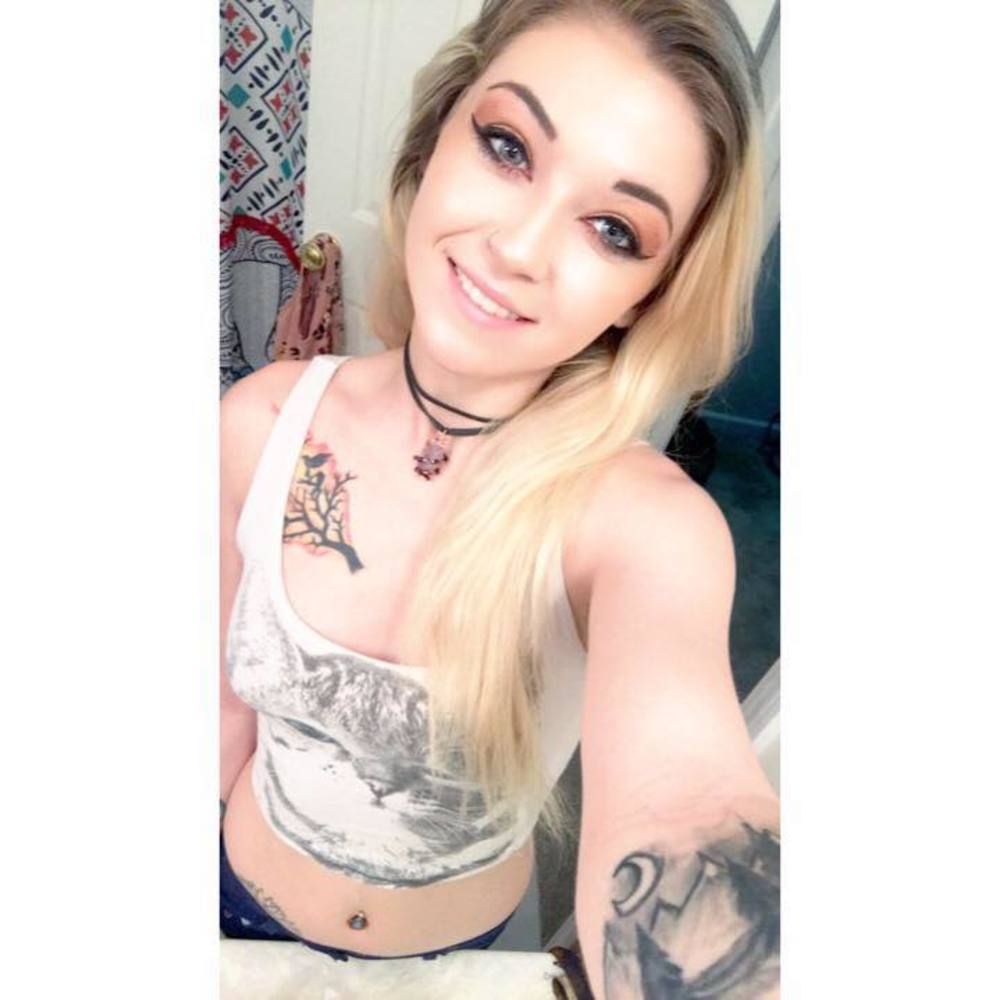 Meet your Posher, Luna